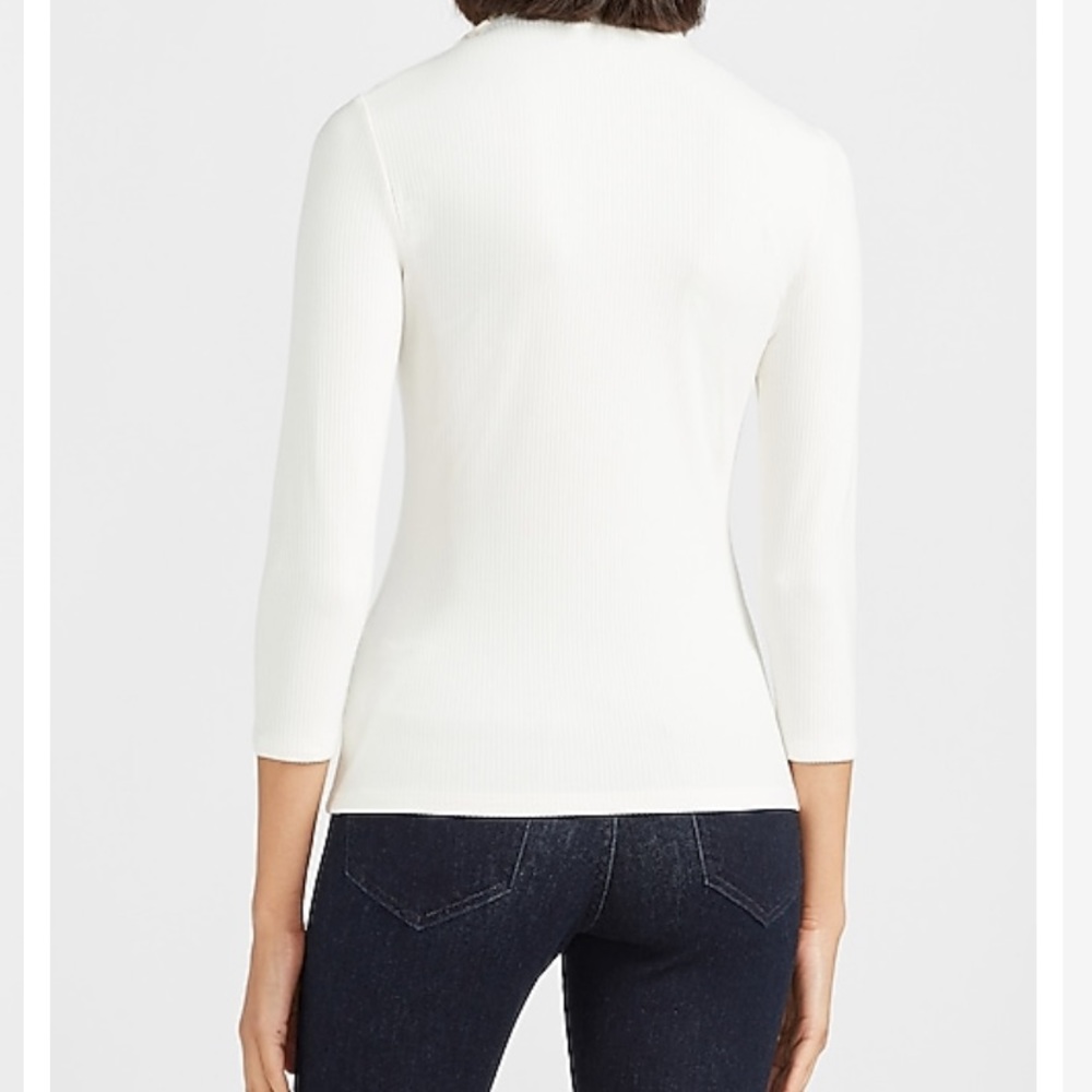 White top - Picture 2 of 3